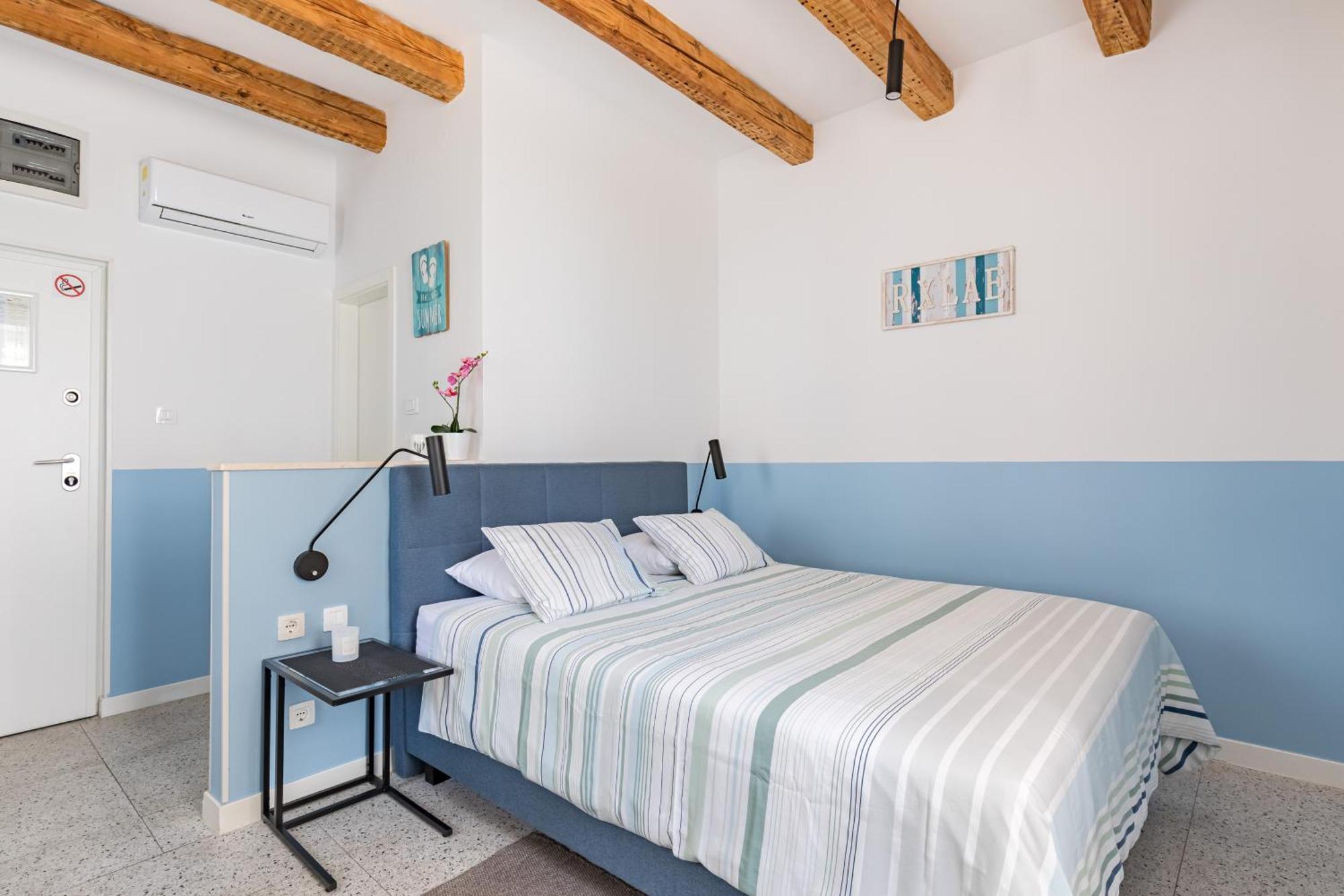 Luxury Studio Adriatic 2 Split Exterior photo